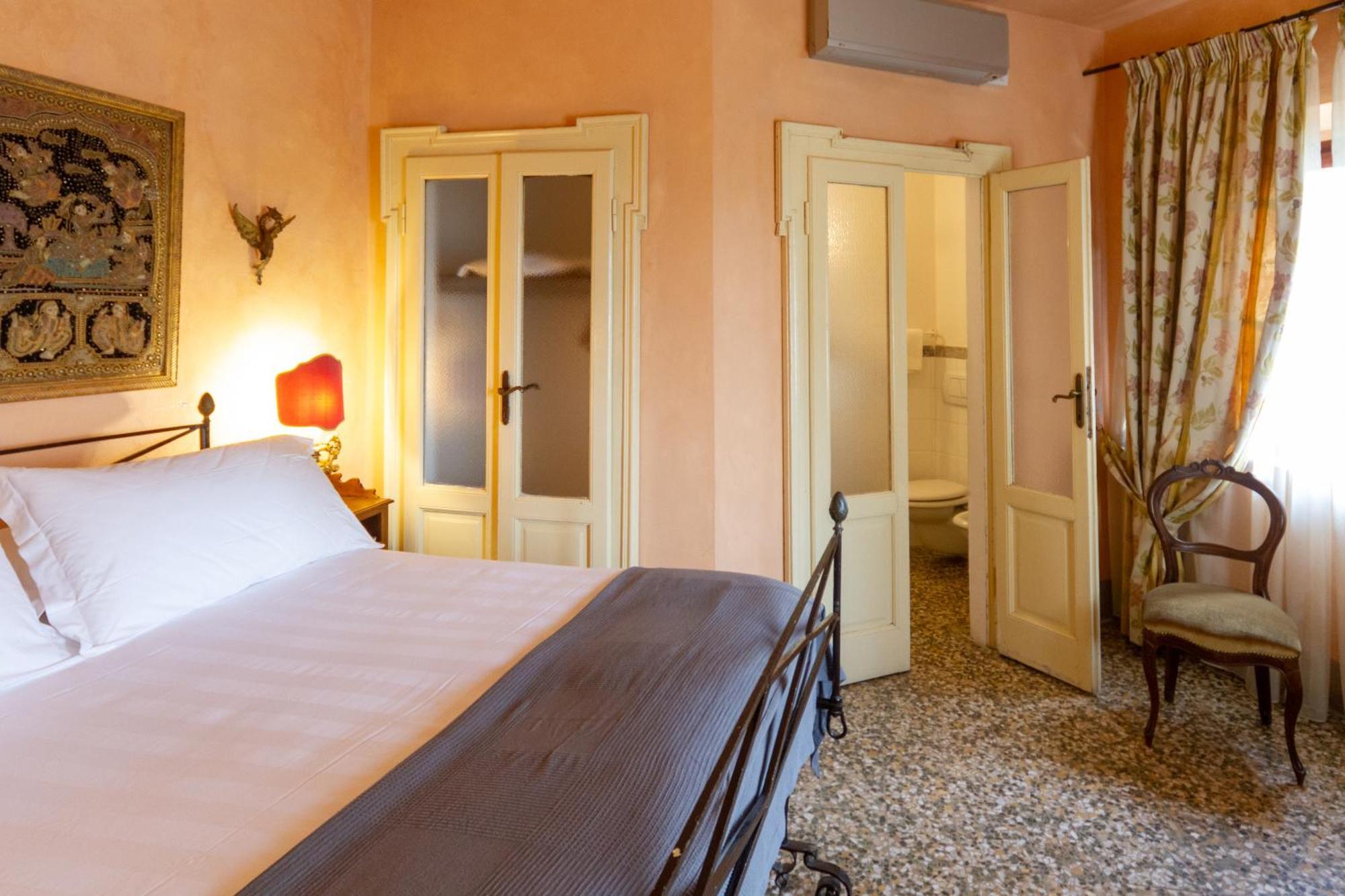 Antica Dimora Leones Bed & Breakfast Palaia Exterior foto
